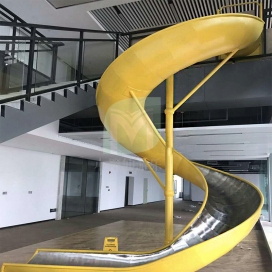 大型室内外组合不锈钢滑梯非标新款公园商场游乐设备螺旋滑梯定制